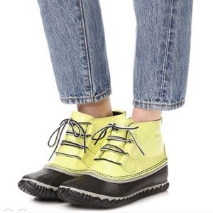 SOREL WOMEN'S OUT 'N ABOUT RAIN BOOTS